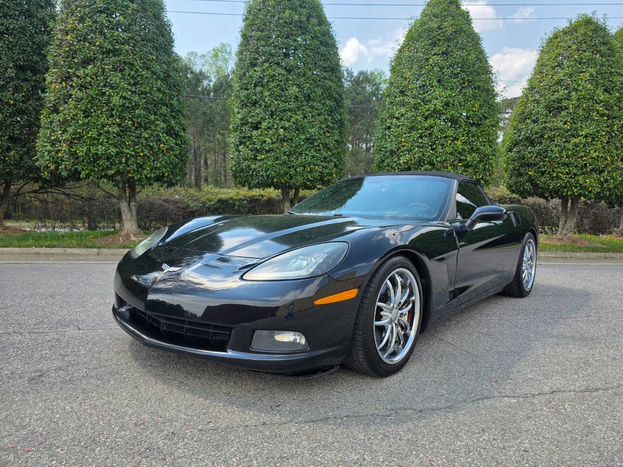 Used 2007 Chevrolet Corvette Convertible w/ Preferred Equipment Group image 3