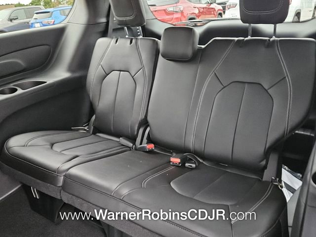 New 2026 Chrysler Pacifica Select FWD image 9