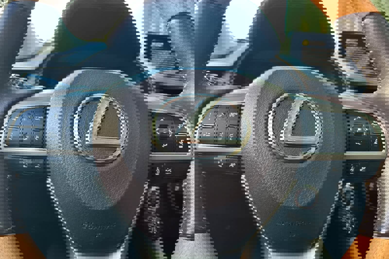 Used 2019 Lexus RX 450h AWD image 30