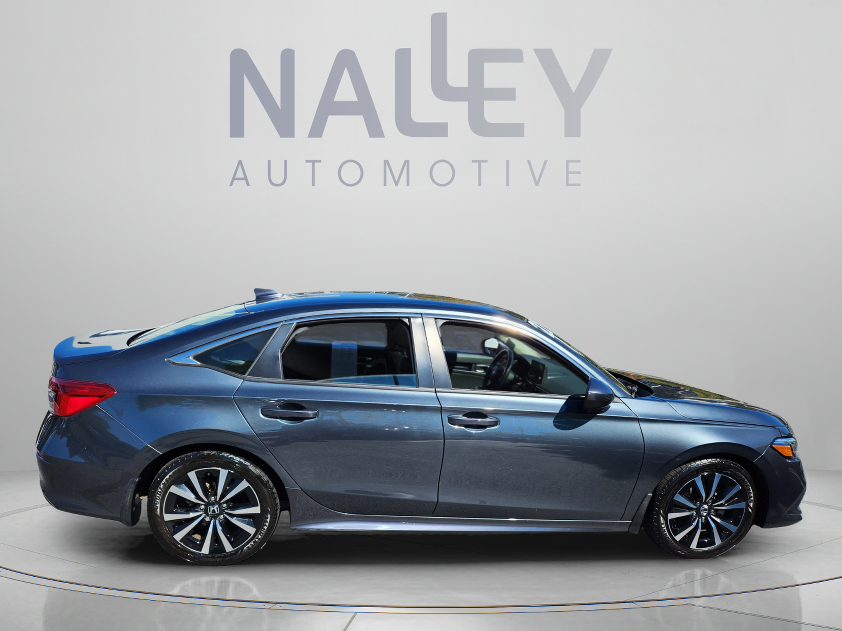 Used 2022 Honda Civic EX image 6