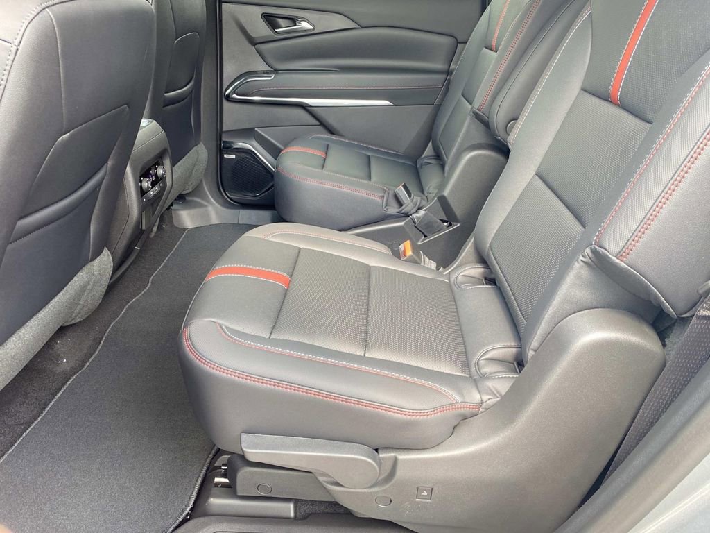 New 2026 Chevrolet Traverse RS image 14