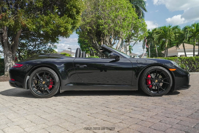 Used 2017 Porsche 911 Carrera S image 9