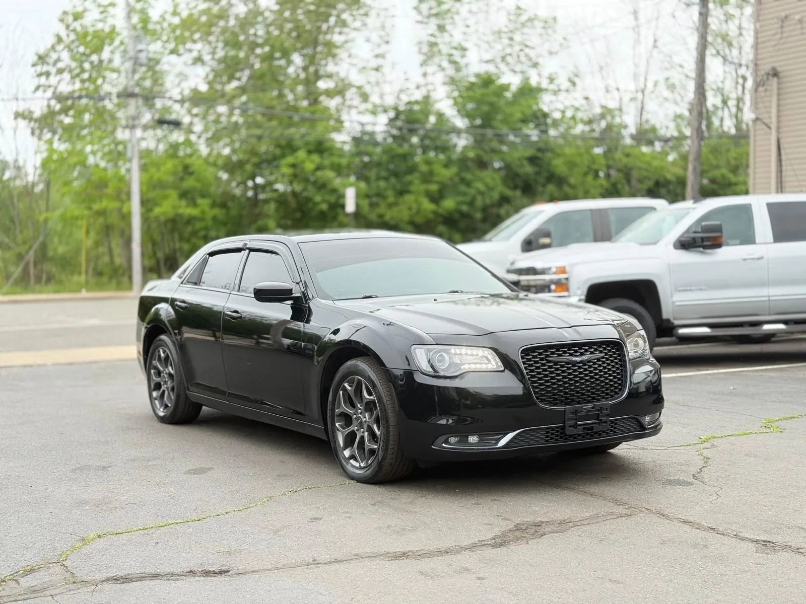 Used 2017 Chrysler 300 S AWD/4WD image 5