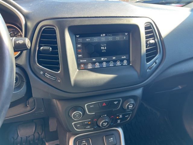 Used 2018 Jeep Compass Latitude w/ Popular Equipment Group image 13