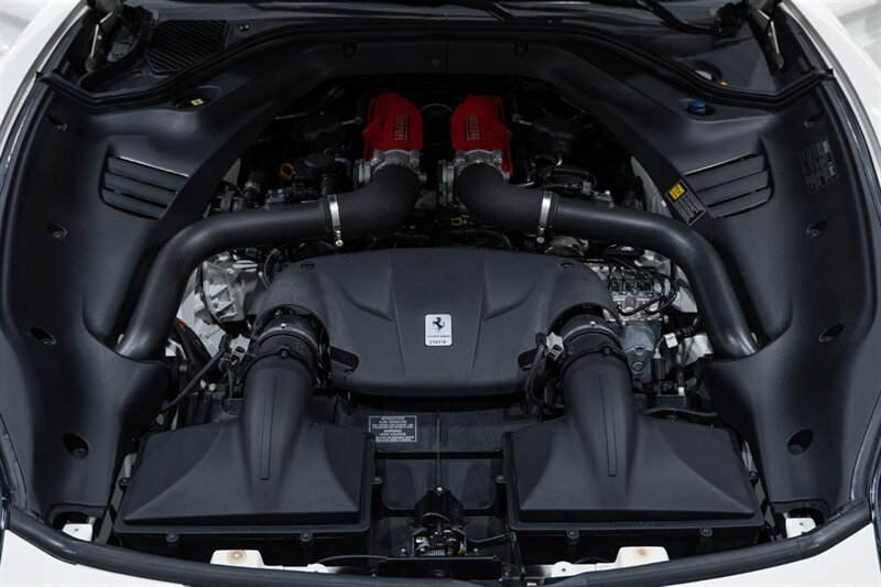 Used 2016 Ferrari California T RWD image 41
