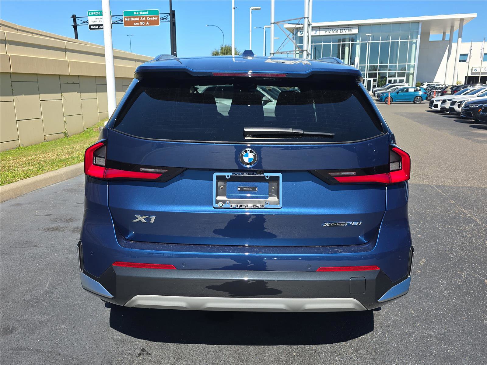 Used 2025 BMW X1 xDrive28i image 4