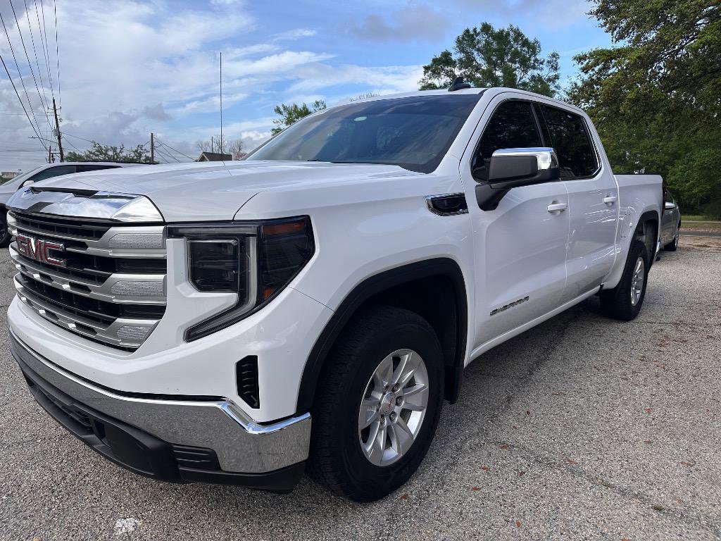 Used 2023 GMC Sierra 1500 SLE RWD image 2
