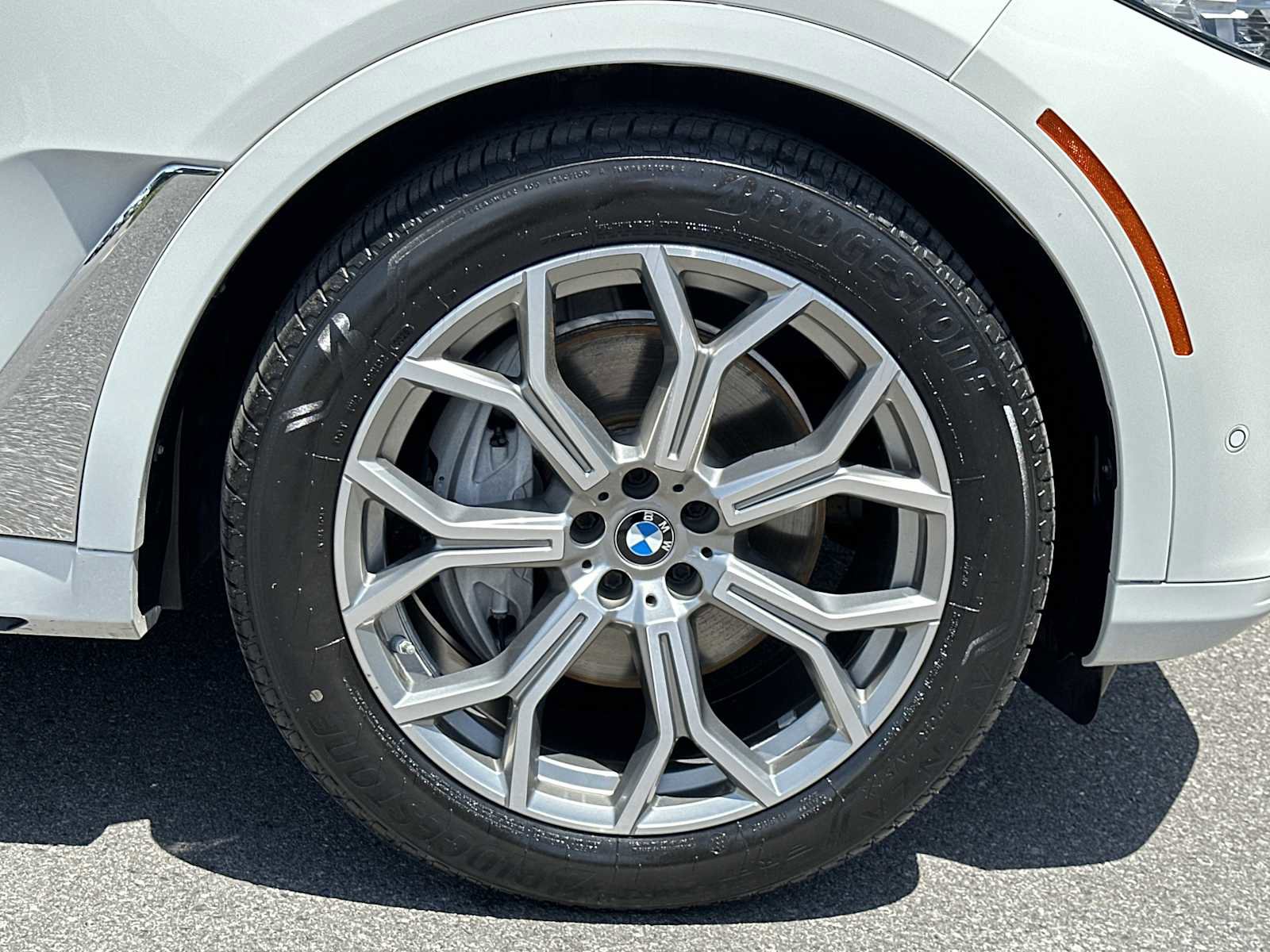 Used 2019 BMW X7 xDrive40i w/ Cold Weather Package AWD/4WD image 6