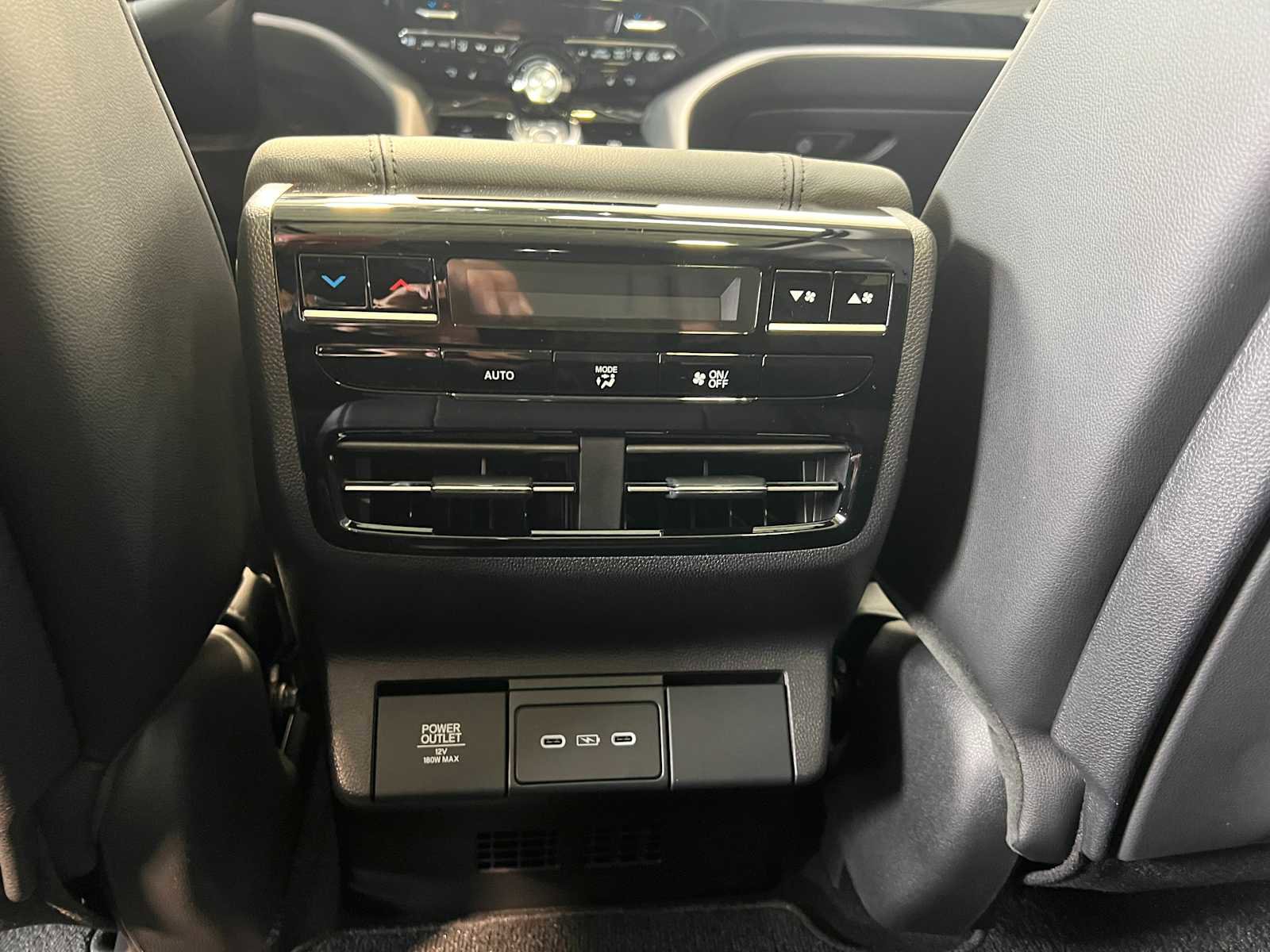 New 2026 Acura MDX SH-AWD image 31