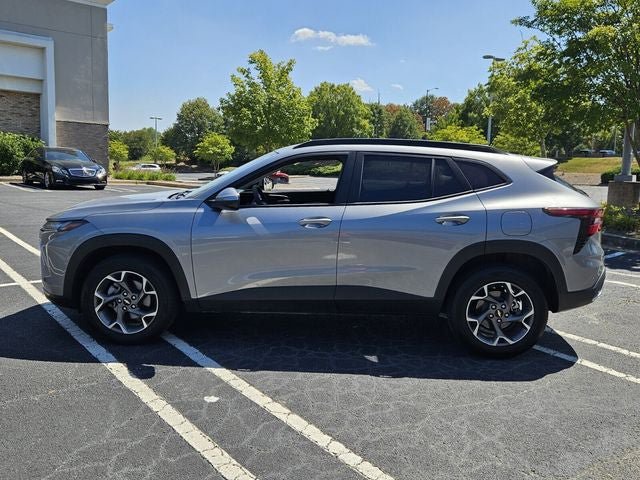 Used 2026 Chevrolet Trax LT FWD image 5