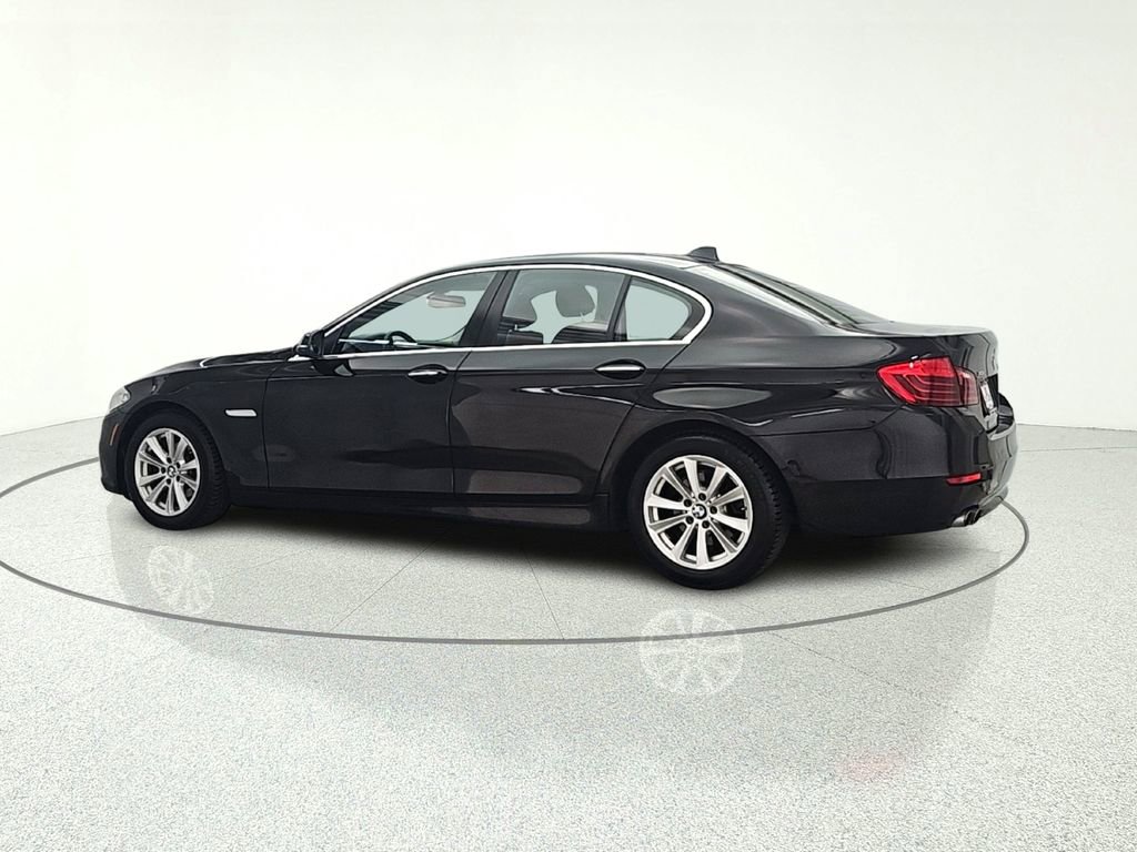 Used 2016 BMW 528i xDrive Sedan AWD/4WD image 5