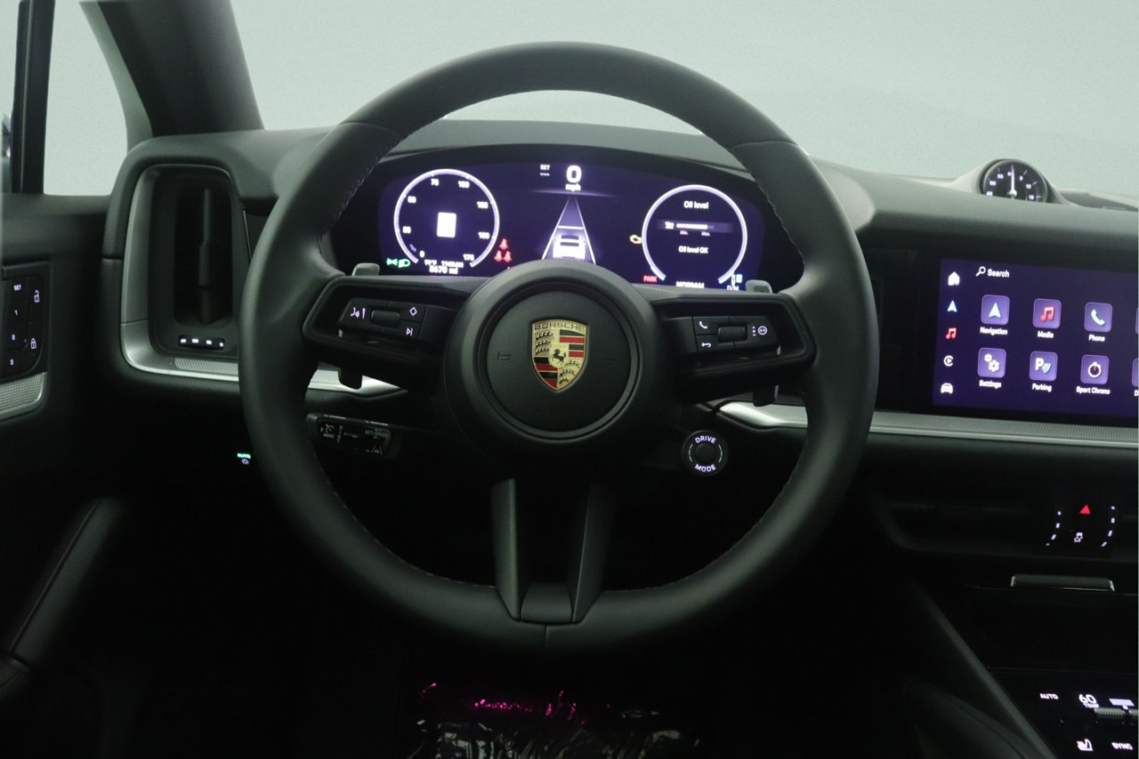 Used 2024 Porsche Cayenne Coupe AWD/4WD image 8