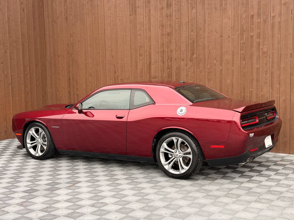 Used 2022 Dodge Challenger R/T RWD image 15