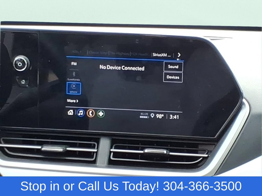 Used 2024 Chevrolet Trax LS w/ LS Convenience Package FWD image 15