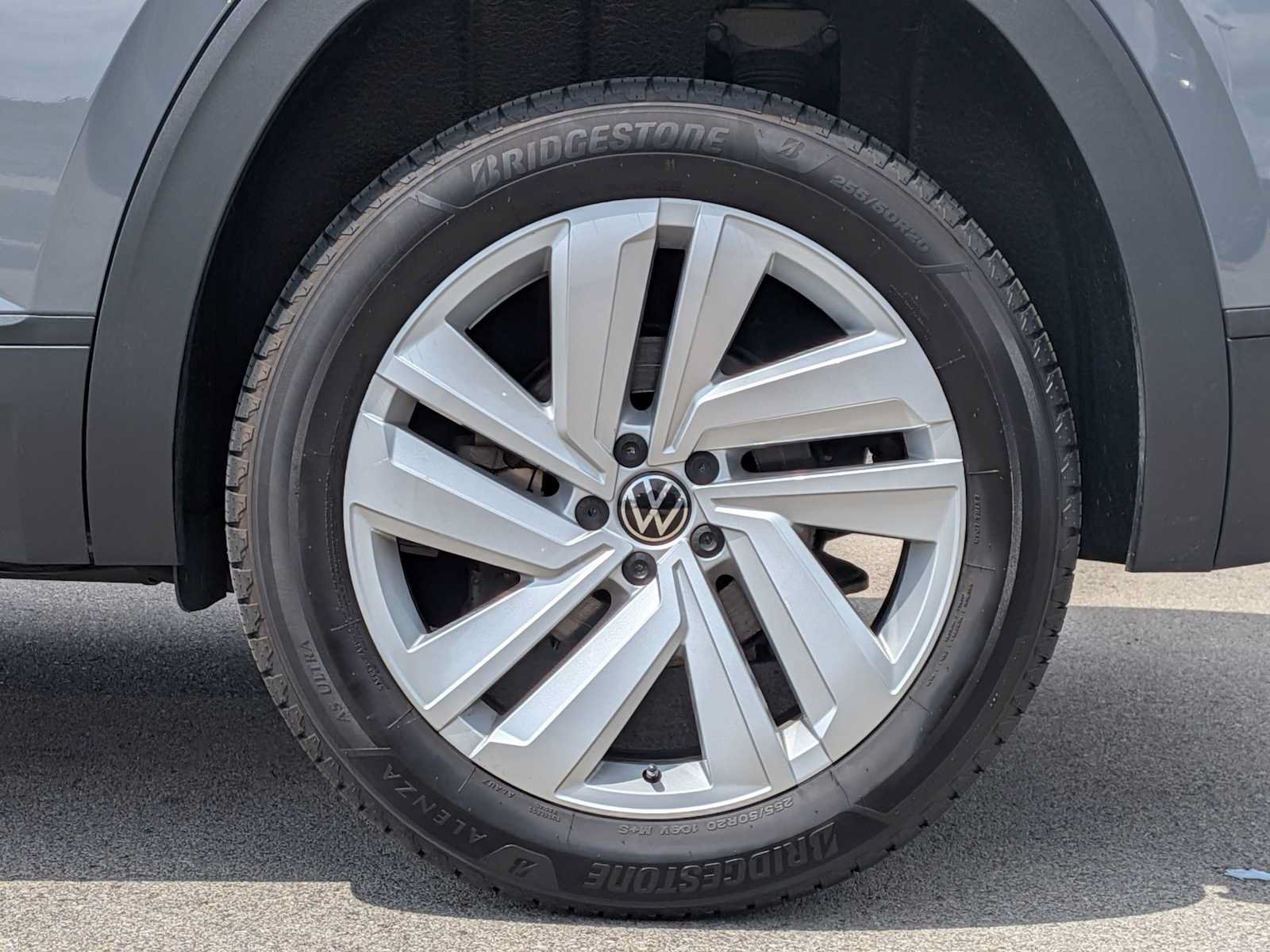 Used 2022 Volkswagen Atlas Cross Sport SE AWD/4WD image 12