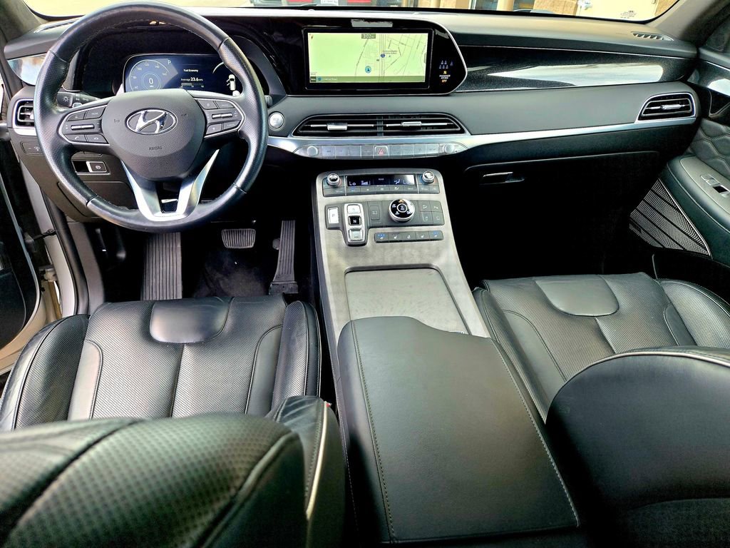 Used 2022 Hyundai Palisade Calligraphy image 11