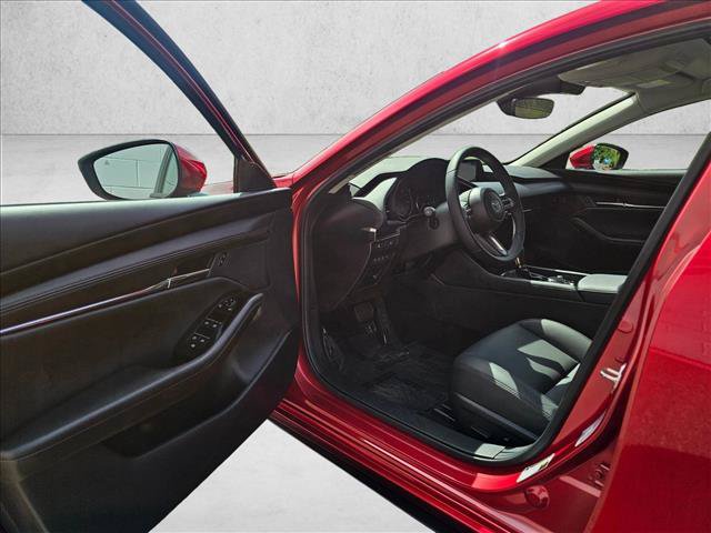Used 2023 MAZDA MAZDA3 s FWD image 18