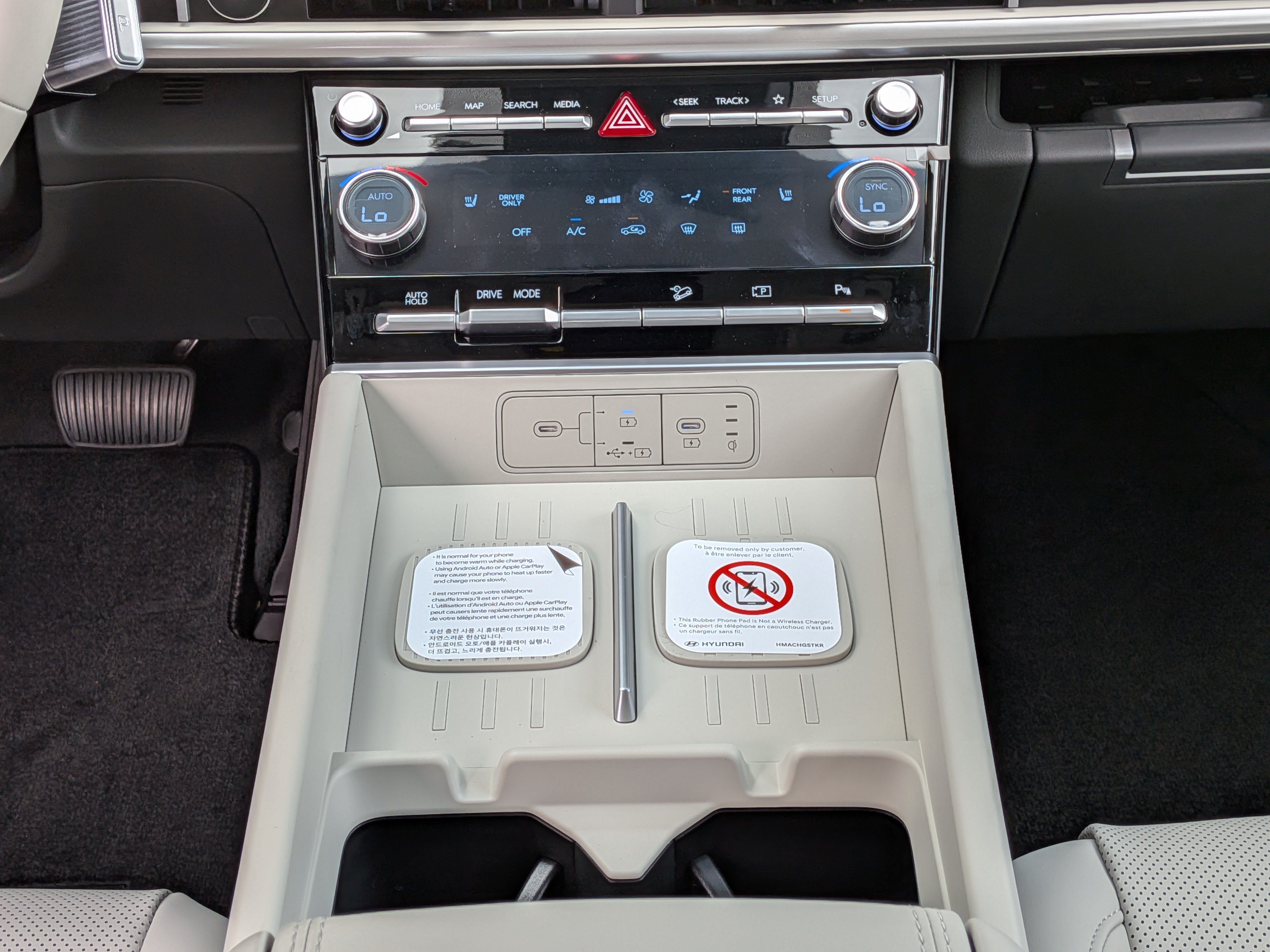 New 2026 Hyundai Santa Fe SE FWD image 19