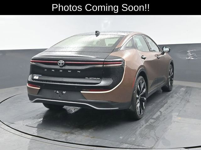 Used 2023 Toyota Crown Platinum AWD/4WD image 8