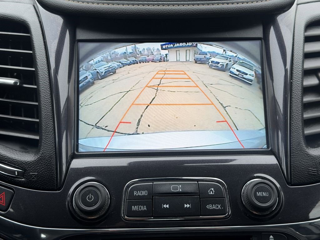 Used 2017 Chevrolet Impala Premier w/ Enhanced Convenience Package image 17