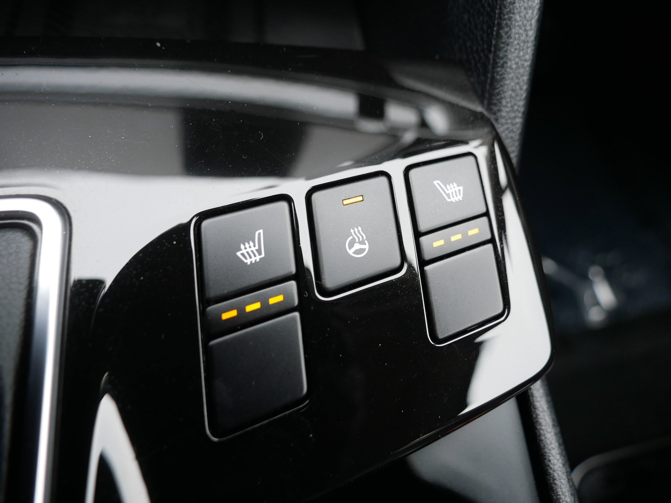 Used 2023 Kia Sportage EX image 28