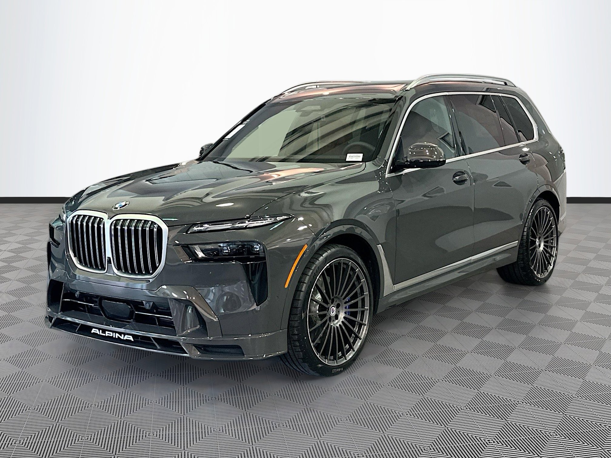 New 2026 BMW ALPINA XB7 image 3