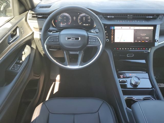 New 2026 Jeep Grand Cherokee Limited w/ Limited Altitude Package AWD/4WD image 20