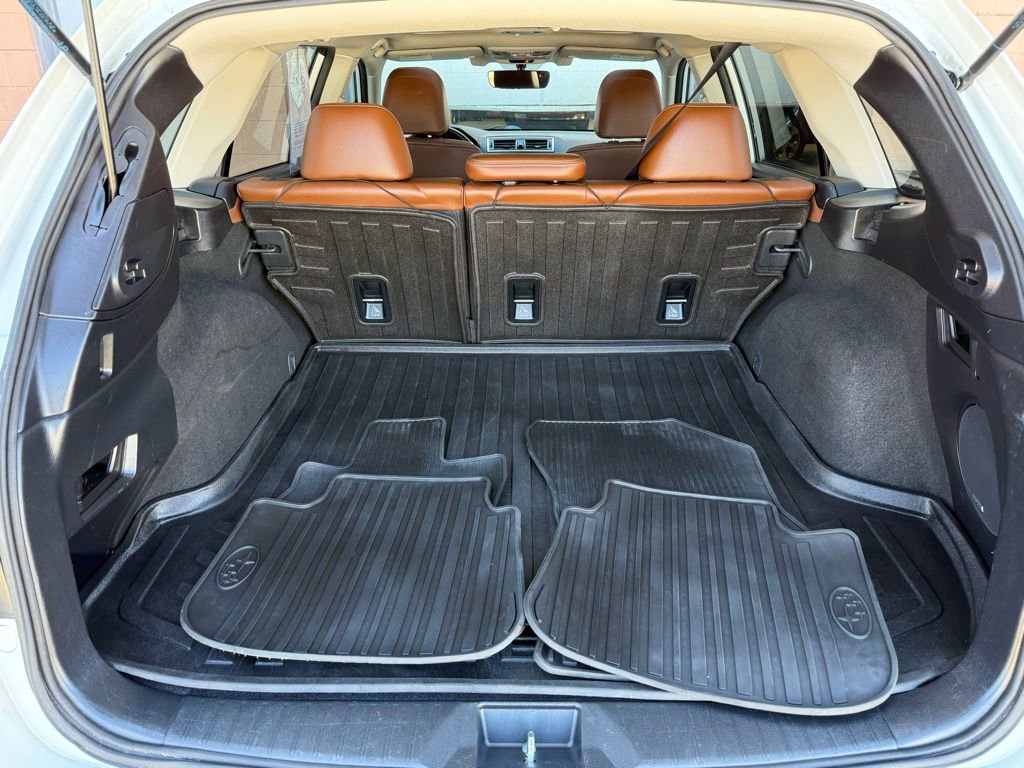Used 2017 Subaru Outback 3.6R Touring w/ Popular Package #5A image 17