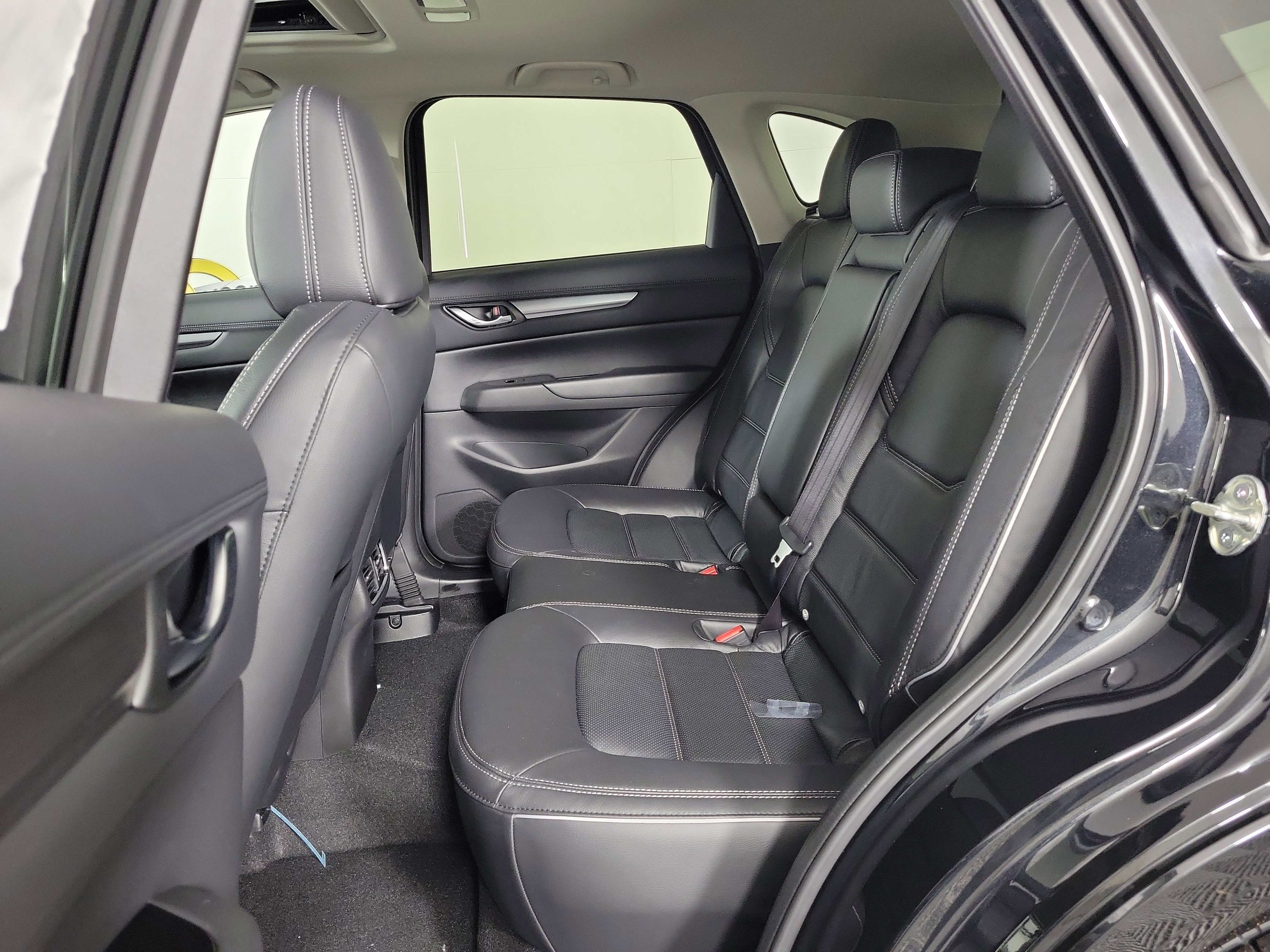 New 2025 MAZDA CX-5 AWD 2.5 S w/ Preferred Package image 12