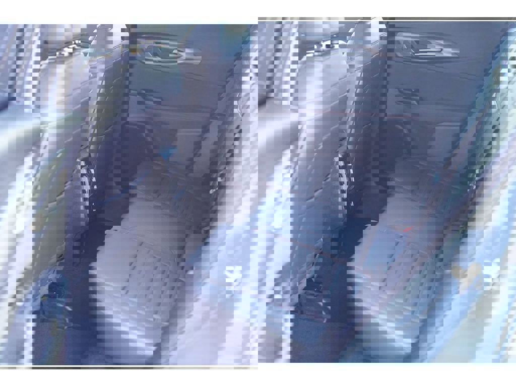 Used 2024 Dodge Hornet R/T Plus w/ Tech Pack Plus w/o Parking image 17