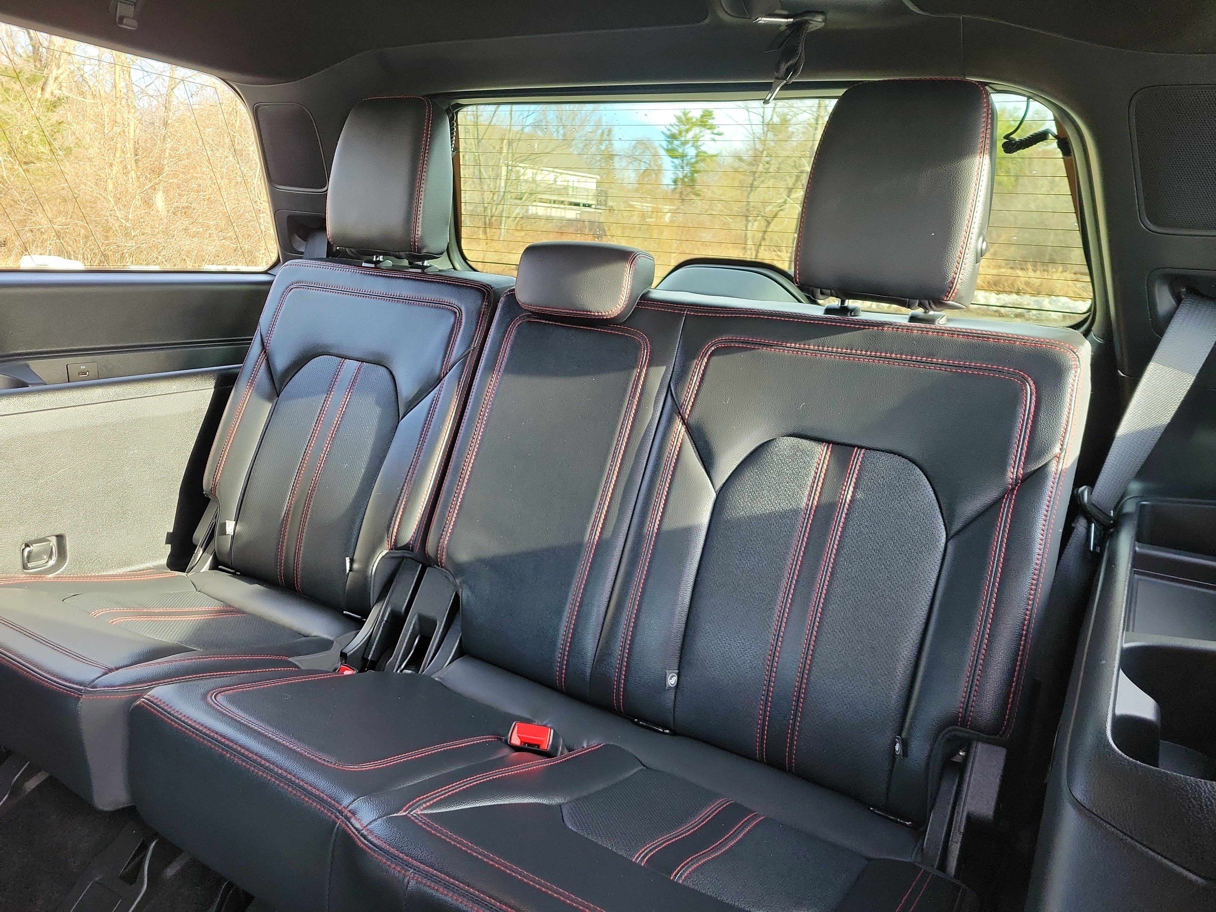 Used 2022 Ford Expedition Limited image 17