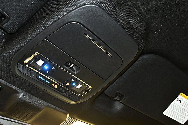 Used 2025 Ford F150 Platinum image 31