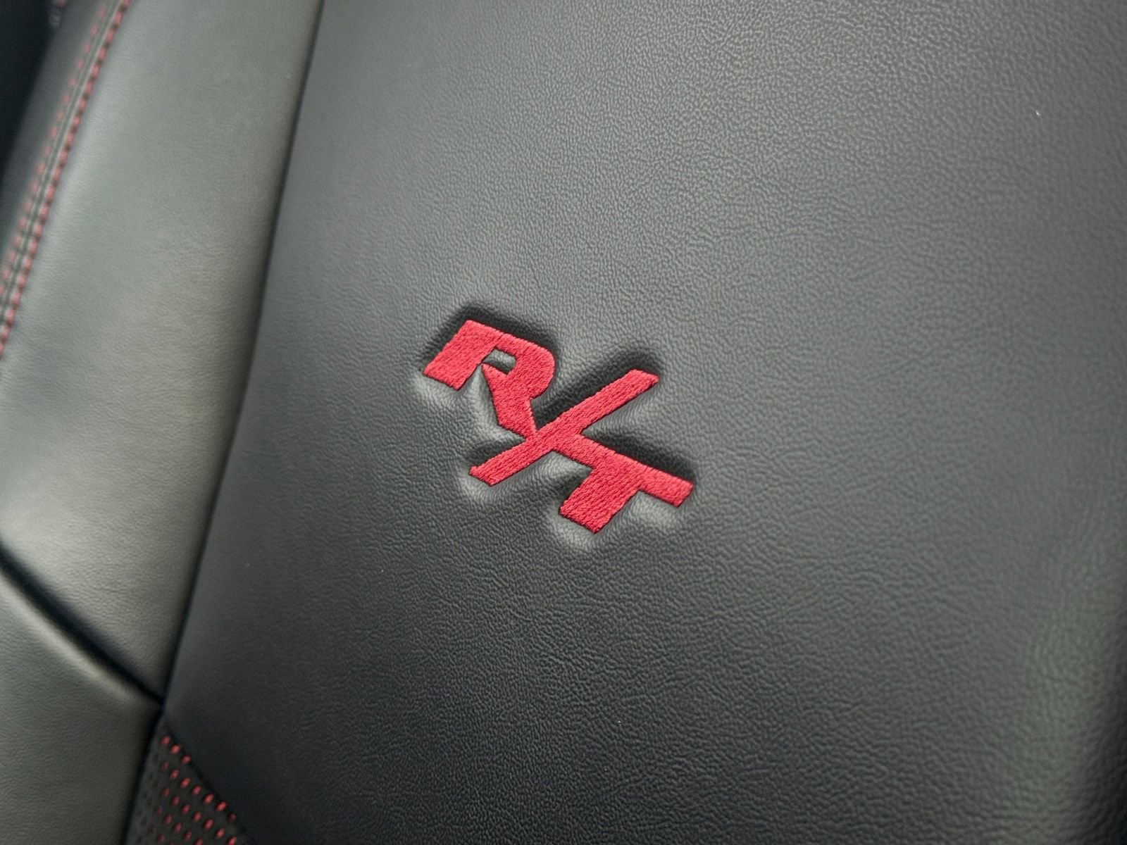 Used 2012 Dodge Durango R/T AWD/4WD image 41