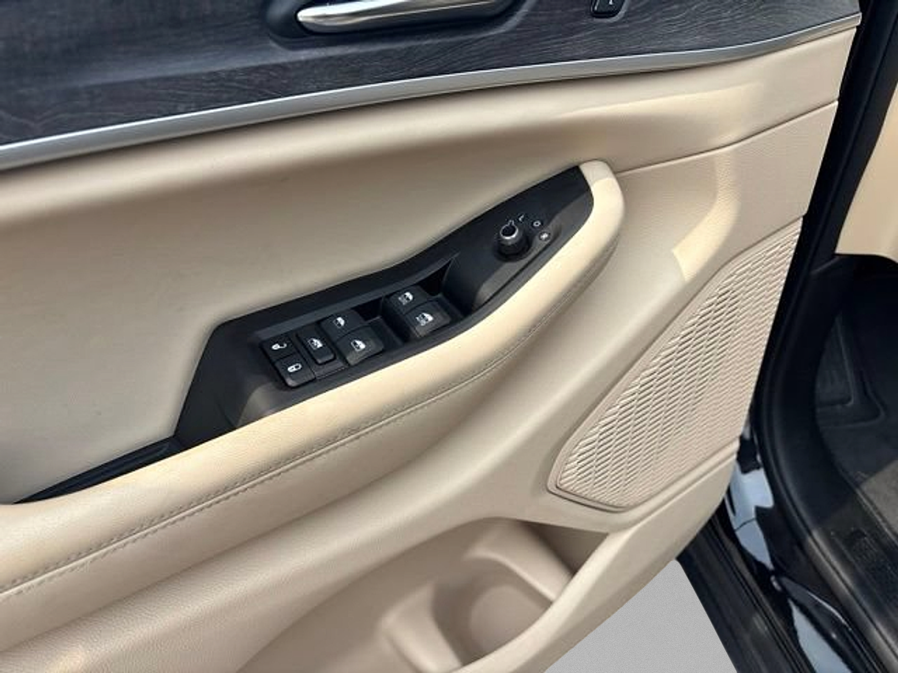 Used 2024 Jeep Grand Cherokee L Limited w/ Luxury Tech Group II AWD/4WD image 13