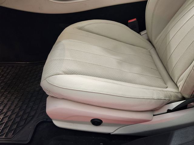 Used 2017 Mercedes-Benz E 400 E 400 image 23