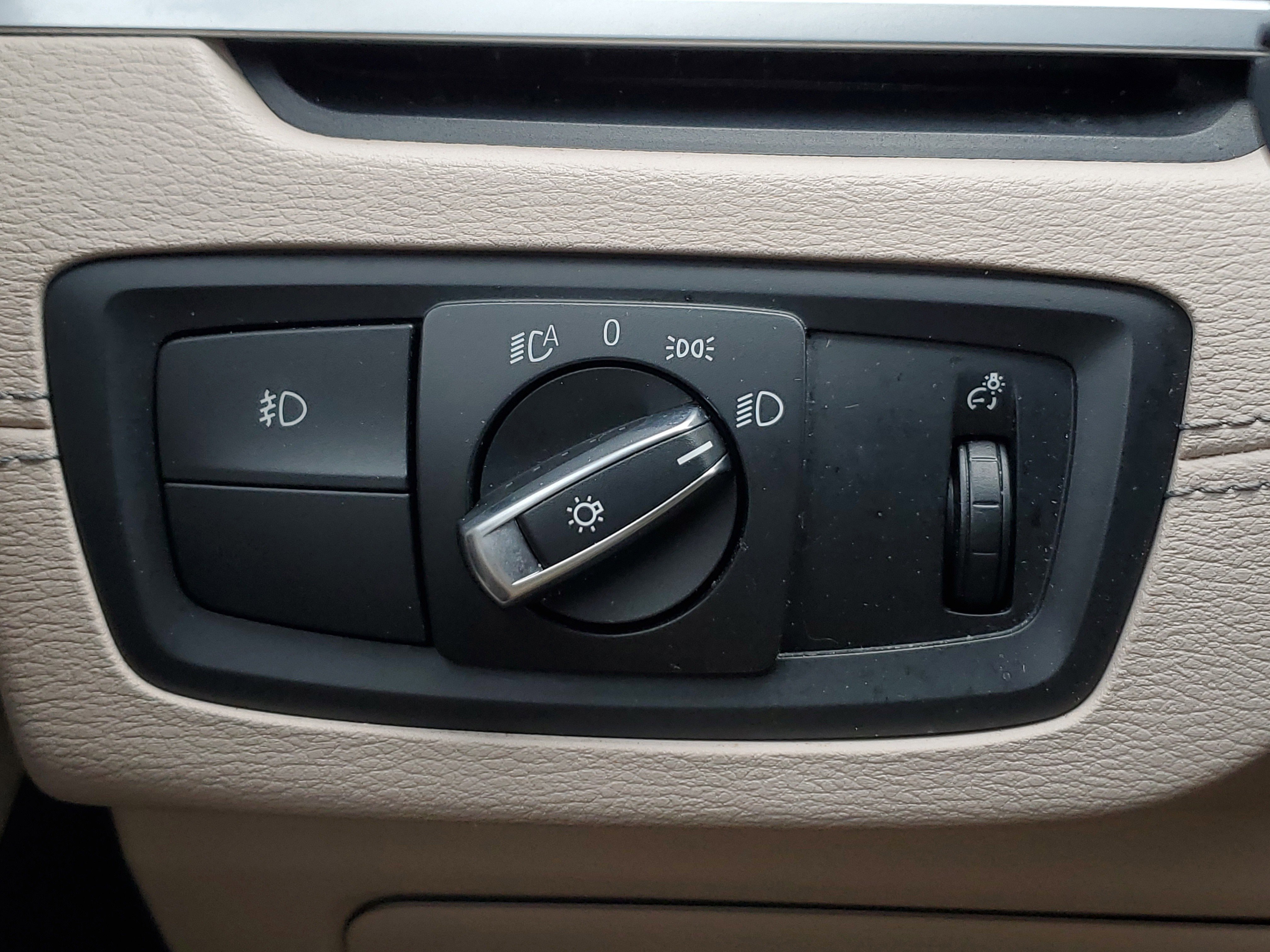 Used 2020 BMW X2 xDrive28i w/ Convenience Package image 33