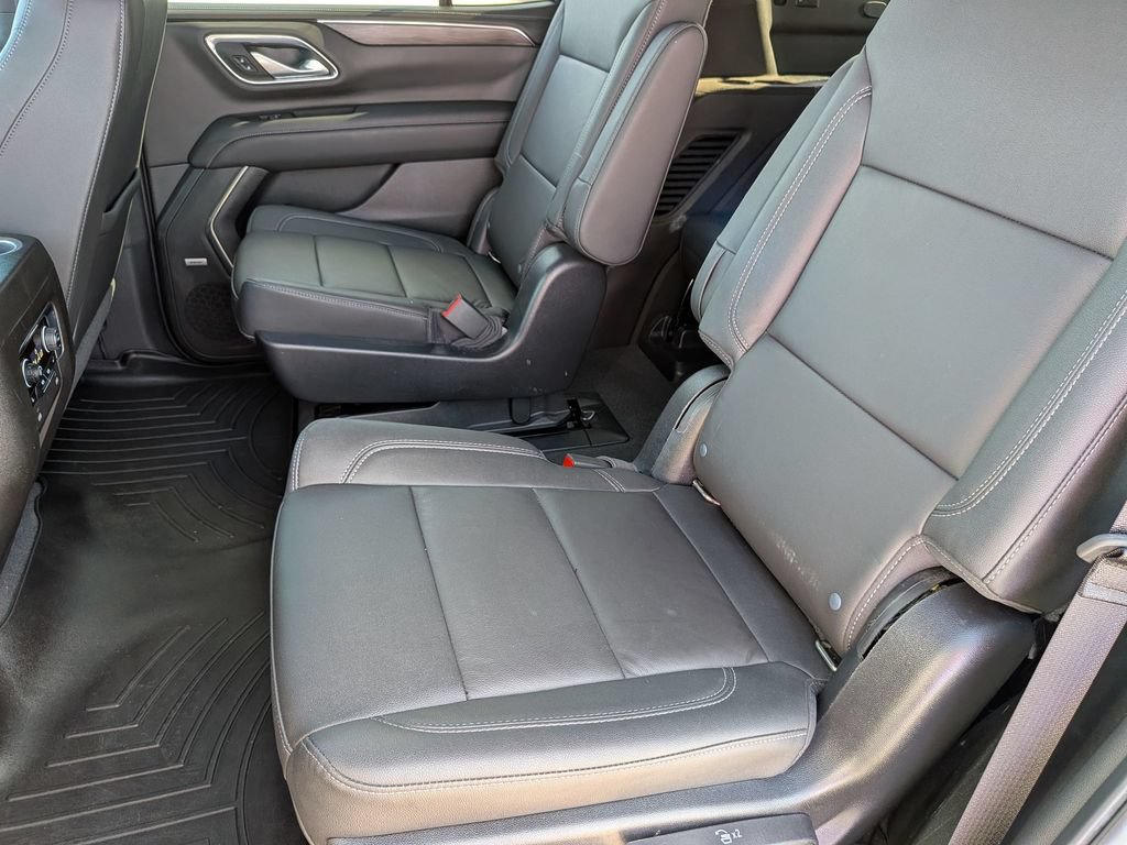 Used 2022 Chevrolet Tahoe Z71 w/ Luxury Package AWD/4WD image 26