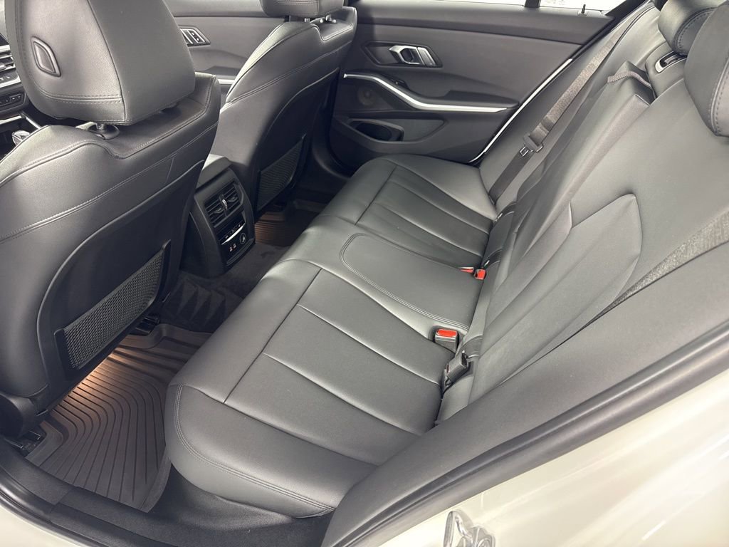 Used 2019 BMW 330i xDrive Sedan w/ Premium Package image 15