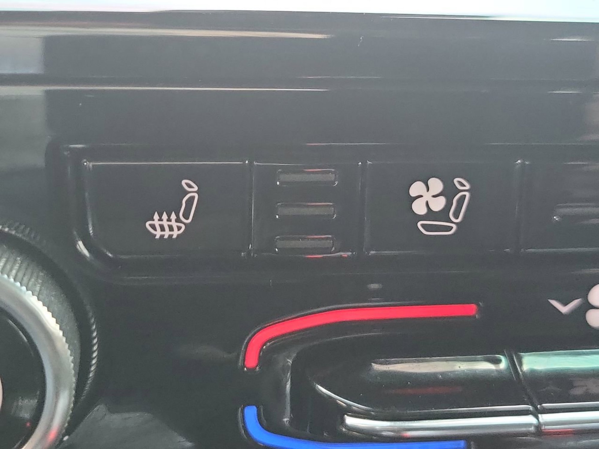 Used 2022 Jeep Grand Cherokee L Overland w/ Luxury Tech Group IV image 26