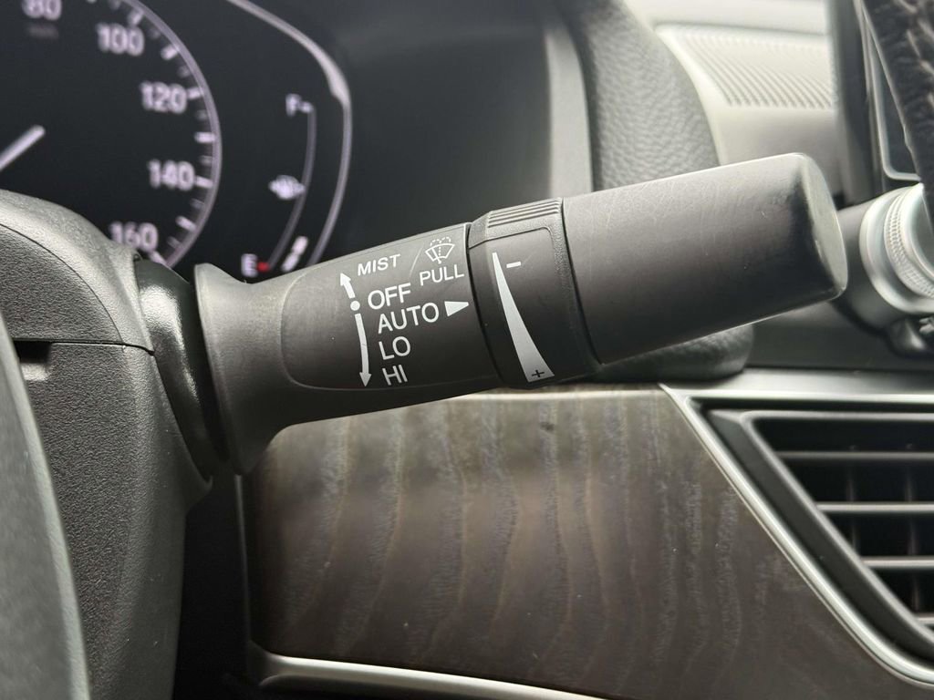 Used 2019 Honda Accord Touring image 28