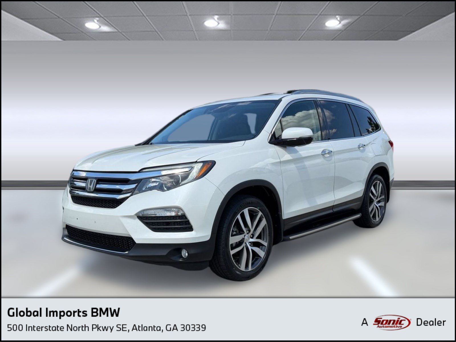 Used 2017 Honda Pilot Elite image 1
