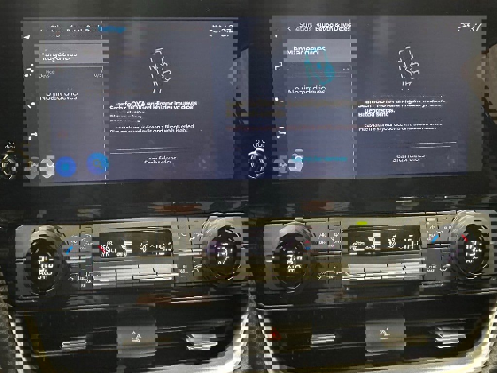 Used 2025 Toyota Grand Highlander AWD image 29