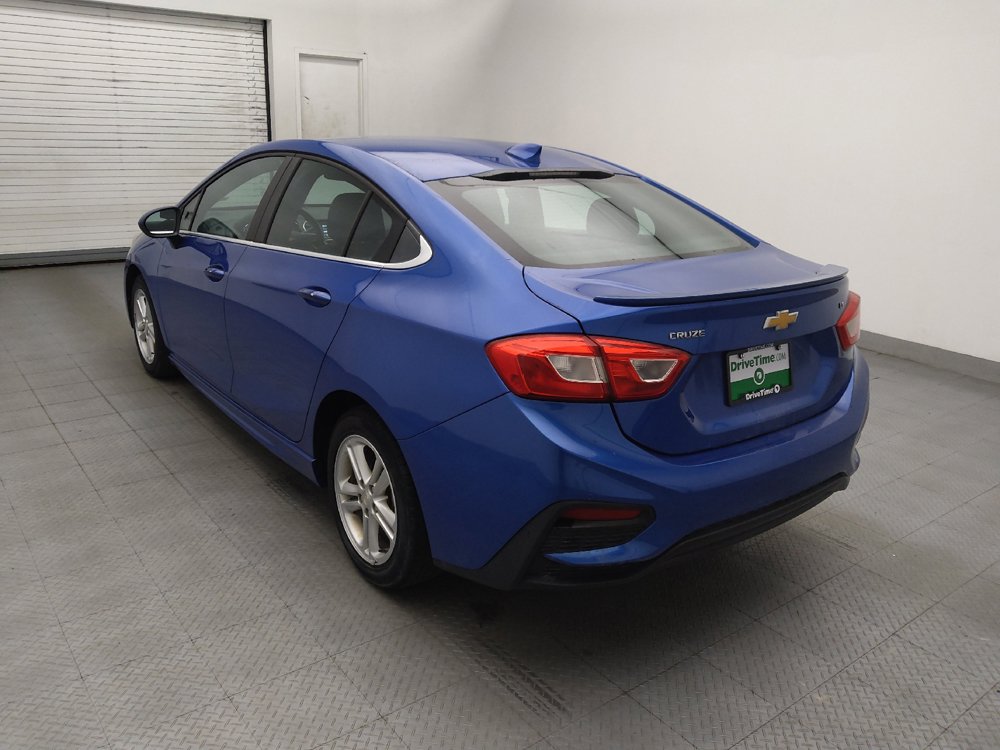 Used 2017 Chevrolet Cruze LT w/ Convenience Package FWD image 5
