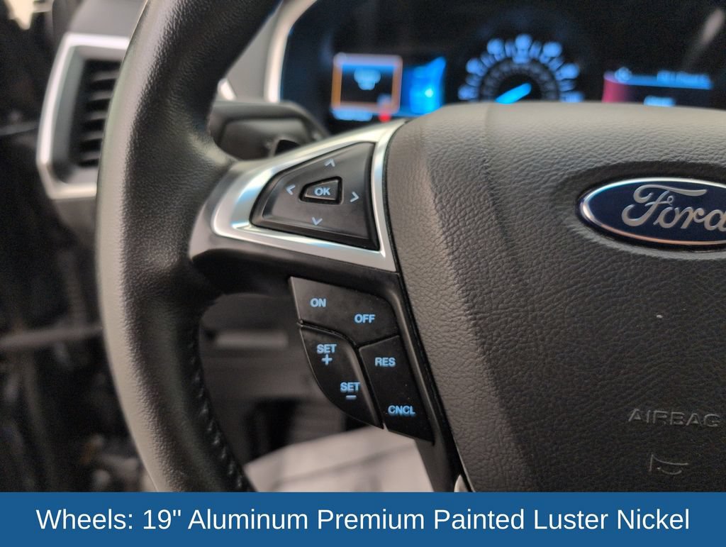Used 2015 Ford Edge Titanium w/ Technology Package FWD image 35