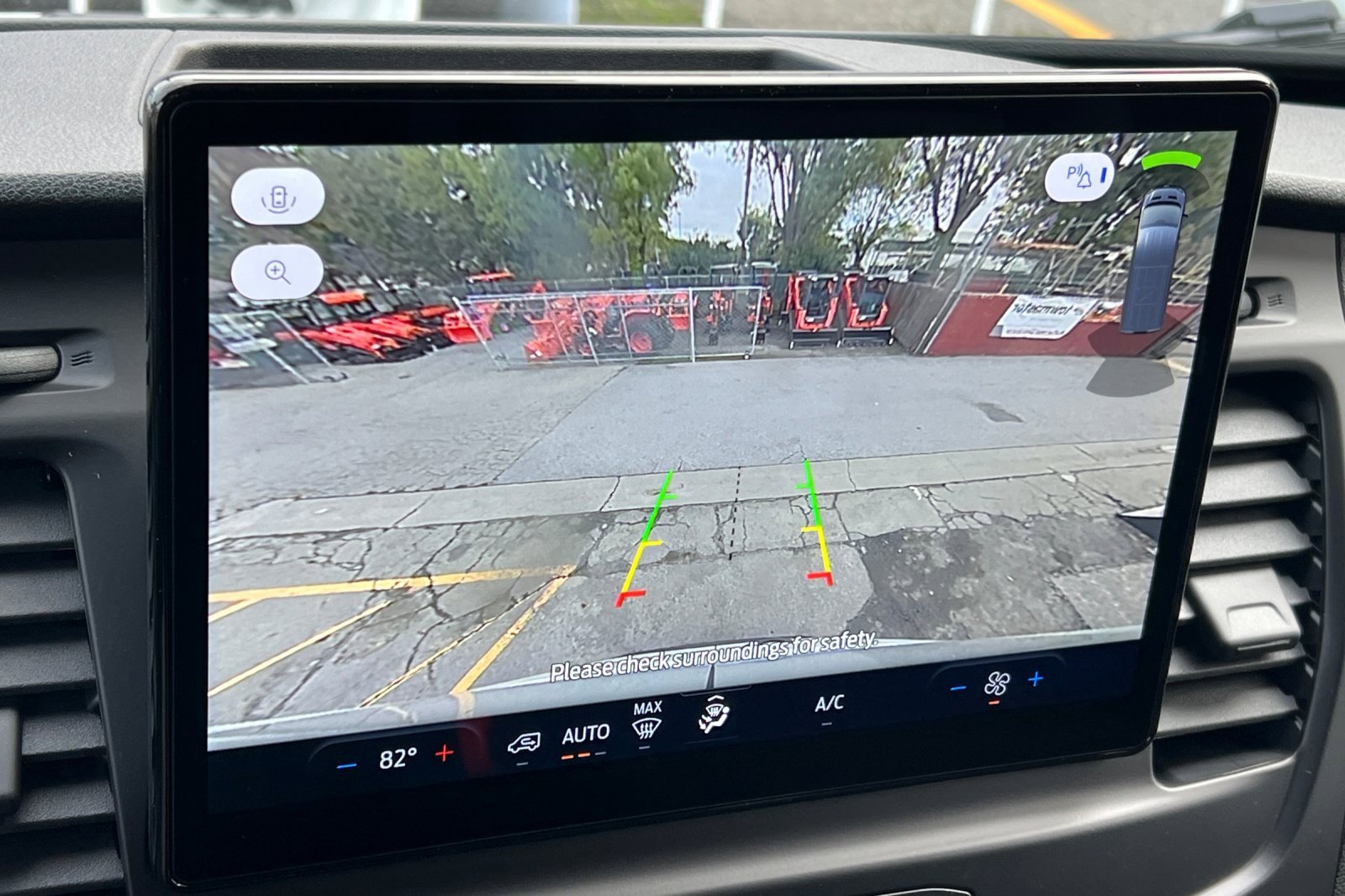 New 2026 Ford E-Transit 148 Medium Roof w/ Load Area Protection Package image 19