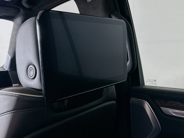 Certified 2025 Cadillac Escalade Sport Platinum w/ LPO, Floor Liner Package AWD/4WD image 25