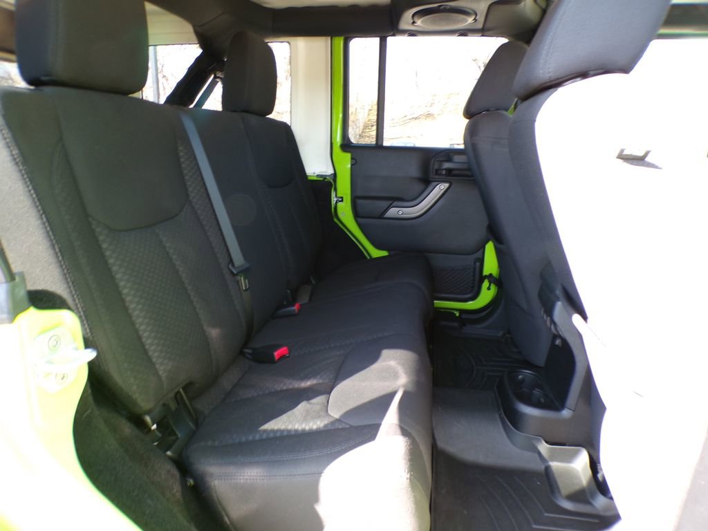 Used 2013 Jeep Wrangler Unlimited Sport image 17