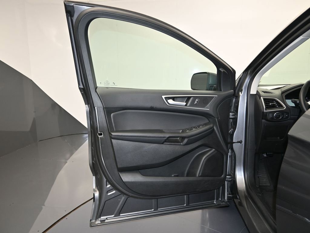 Used 2024 Ford Edge SEL AWD/4WD image 10