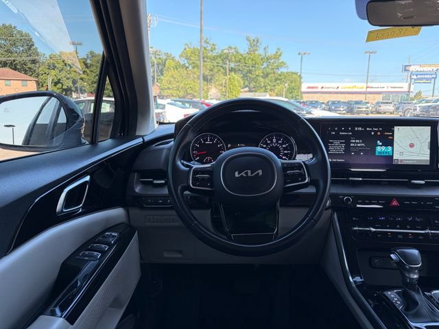Certified 2024 Kia Carnival EX FWD image 16