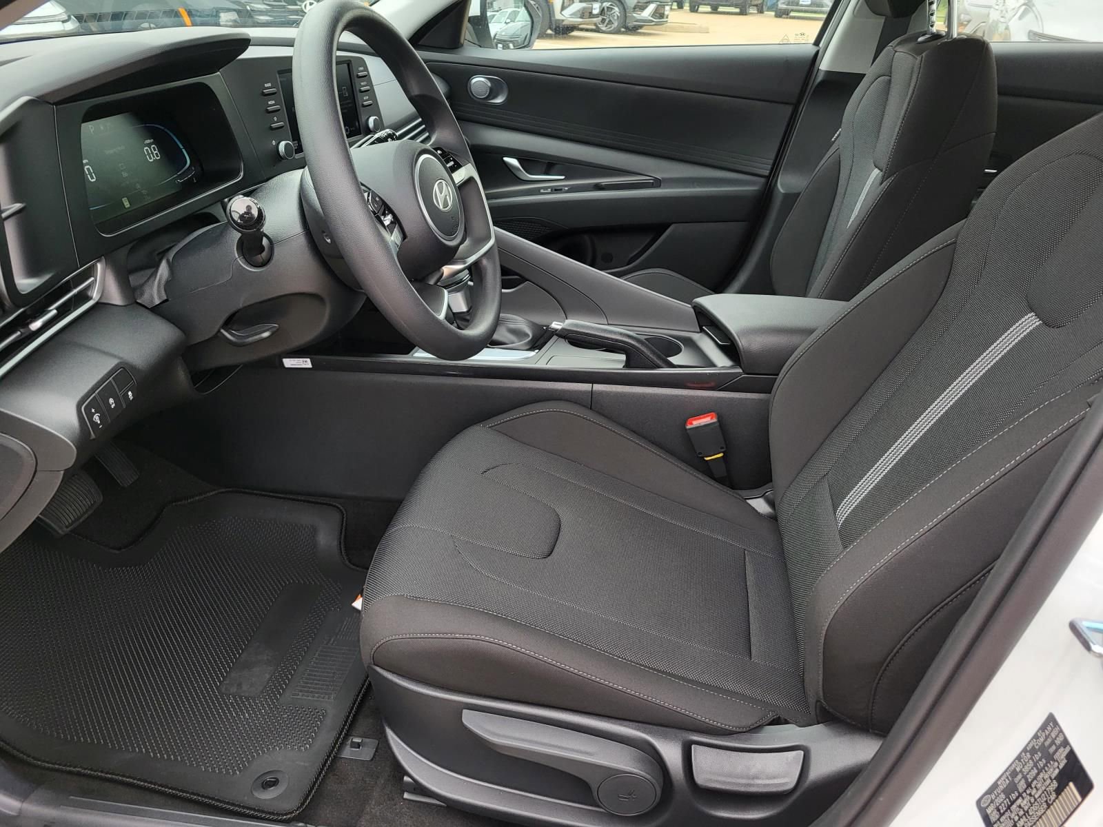 New 2026 Hyundai Elantra SE FWD image 13
